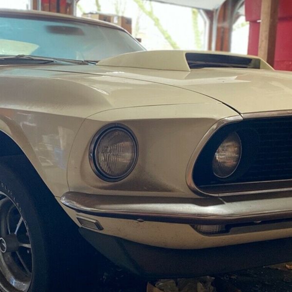 Μία Mustang Boss 429 του 1969 βρέθηκε μετά από 40 χρόνια