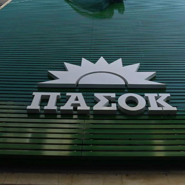 Σε θέση μάχης Νίκος Ανδρουλάκης και Χάρης Δούκας