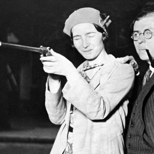 20 αποφθεύγματα του Jean-Paul Sartre για την επόμενη υπαρξιακή σου κρίση