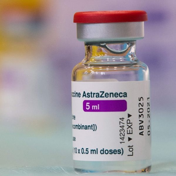 Το εμβόλιο της AstraZeneca λειτουργεί καλά και ως επαναληπτική, τρίτη δόση