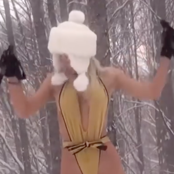 Η Ασημίνα Ιγγλέζου βγήκε για σκι με βάρκα την Ελπίδα