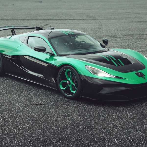 Γιατί τελικά κανένας δεν θέλει ηλεκτρικά supercars