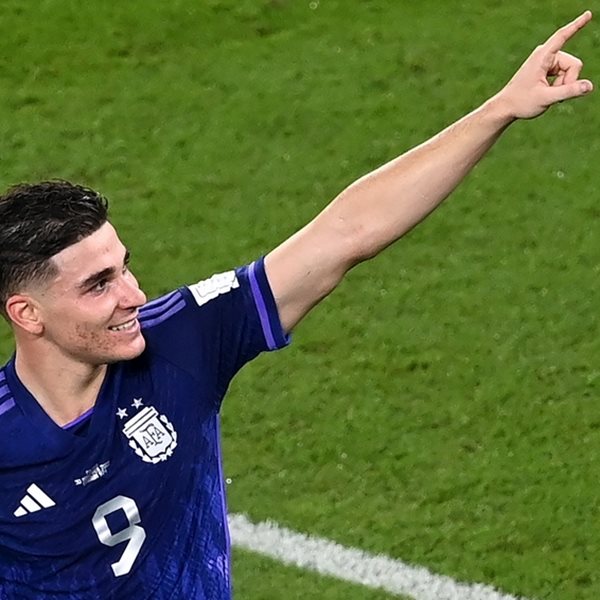 O Julián Álvarez ζει το όνειρό του