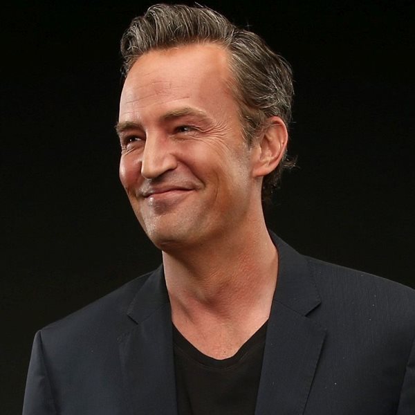 Το σημαδιακό τραγούδι που έπαιξε στην κηδεία του Matthew Perry