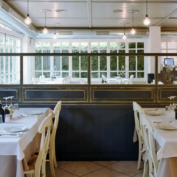 Τα εστιατόρια για ψάρι και θαλασσινά που νοσταλγούμε στο lockdown