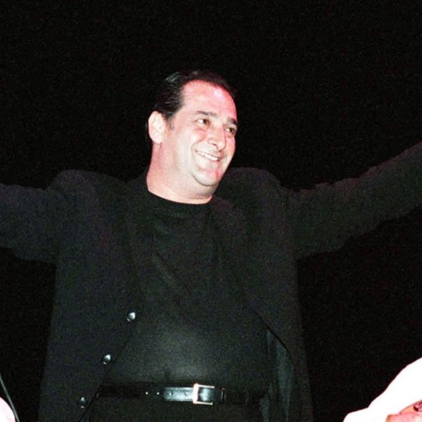 Έφυγε από τη ζωή ο Βασίλης Καρράς