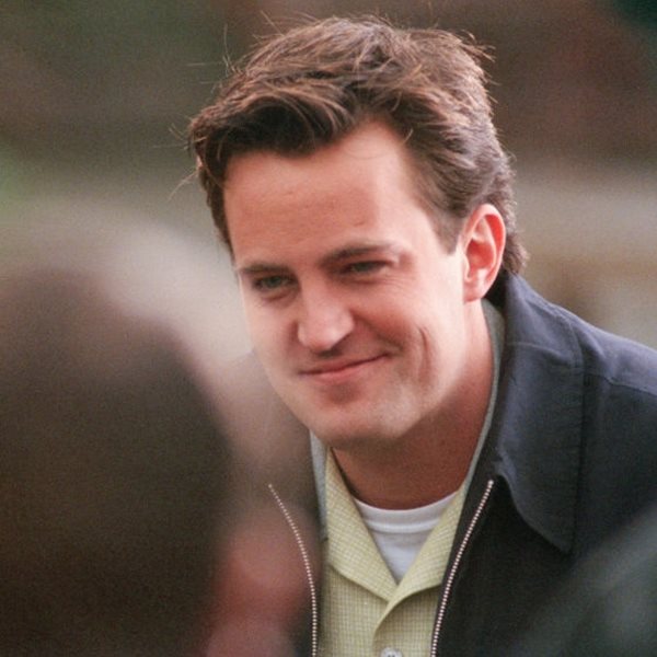 Περίεργες εξελίξεις και κατηγορίες έρχονται προσεχώς για τον θάνατο του Matthew Perry