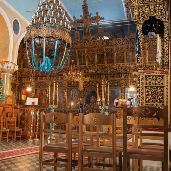 Ανοιχτές οι εκκλησίες για τα Θεοφάνεια, παρά τις απαγορεύσεις