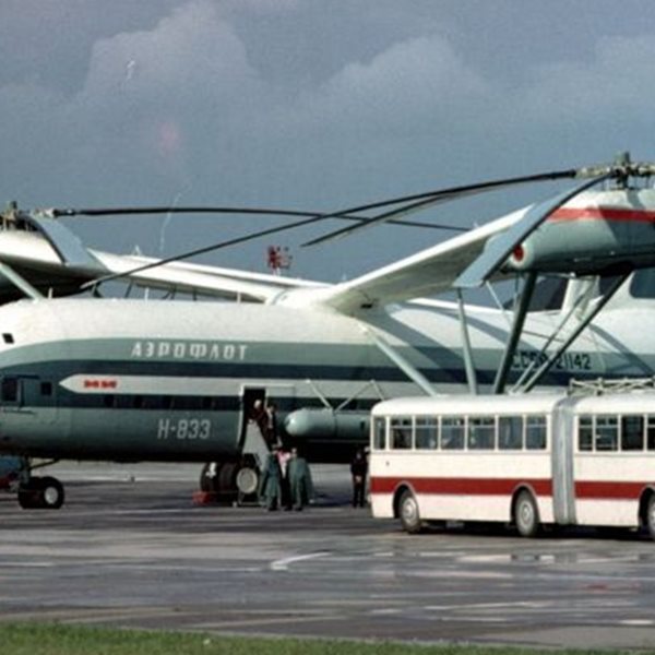 Η παράλογη ιστορία του πιο μεγάλου ελικοπτέρου που πέταξε ποτέ