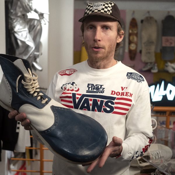 Ο συλλέκτης που αναζητά κάθε ζευγάρι Vans που κυκλοφόρησε ποτέ