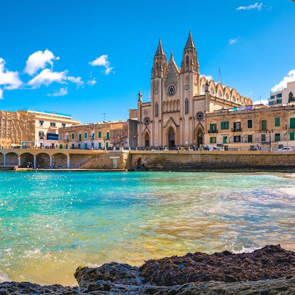 Οι 10 καλύτεροι ευρωπαϊκοί προορισμοί για μοναχικούς ταξιδιώτες