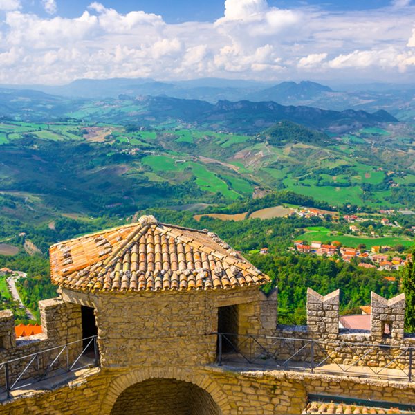 Στο Σαν Μαρίνο για εμβολιαστικό τουρισμό