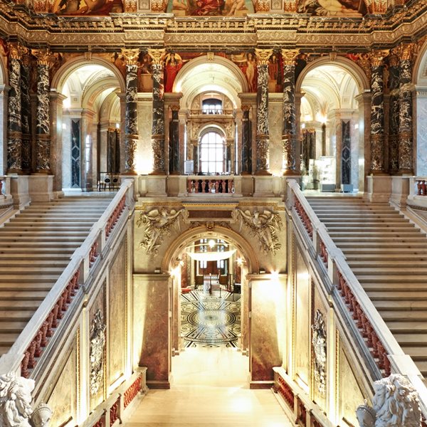 Ζήσαμε να το δούμε κι αυτό: 4 μουσεία της Βιέννης έκαναν λογαριασμό στο OnlyFans