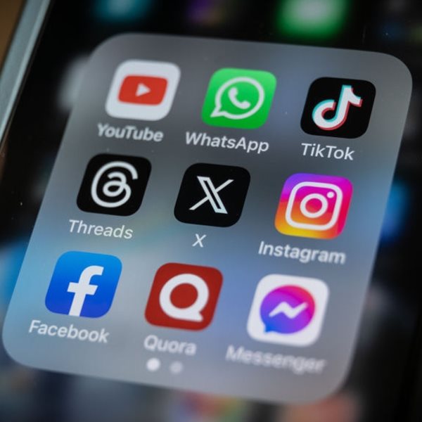 Γιατί αφαίρεσε η Apple το Whatsapp και το Threads από το κινεζικό App Store;