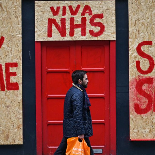 Οι νεκροί από κορονοϊό ίσως είναι διπλάσιοι σύμφωνα με το Economist