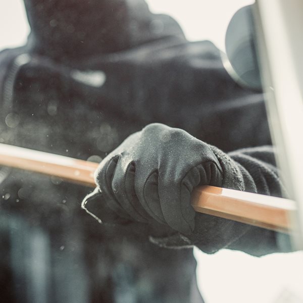 17χρονος κλέφτης στη Θεσσαλονίκη 'χτυπούσε' τατουάζ τις ληστείες που έκανε