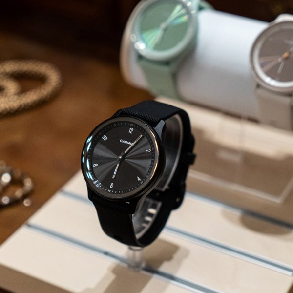 Στο Fondazione για τα νέα smartwatch της Garmin