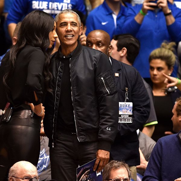 O Barack Obama και το στιλάτο bomber