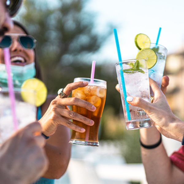 Εστίαση: Σήμερα η πρεμιέρα, με λίστες αναμονής