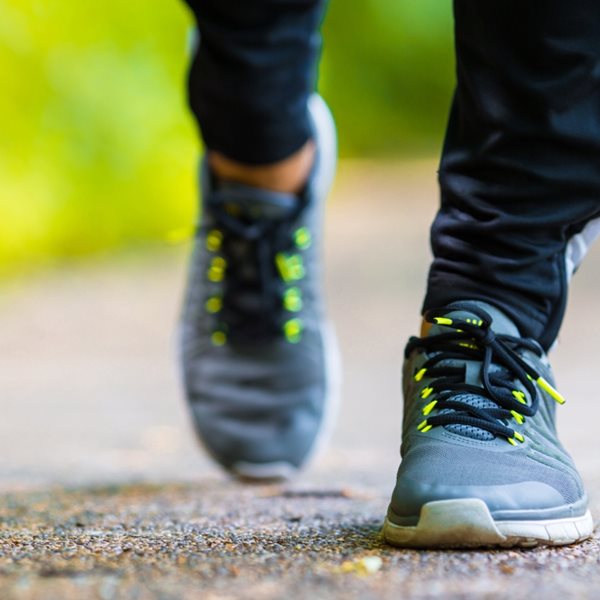 Πώς να περπατάς σωστά για να χάσεις λίπος