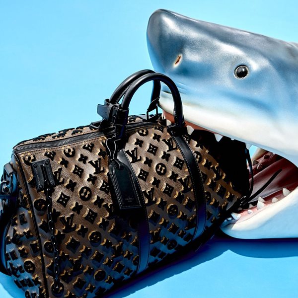 Ο Virgil Abloh δεν σταματά να ανανεώνει το εμβληματικό σακίδιο του Louis Vuitton