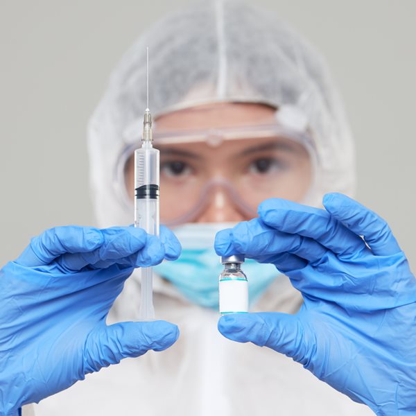 Εμβόλιο Οξφόρδης, τα πρώτα επίσημα αποτελέσματα