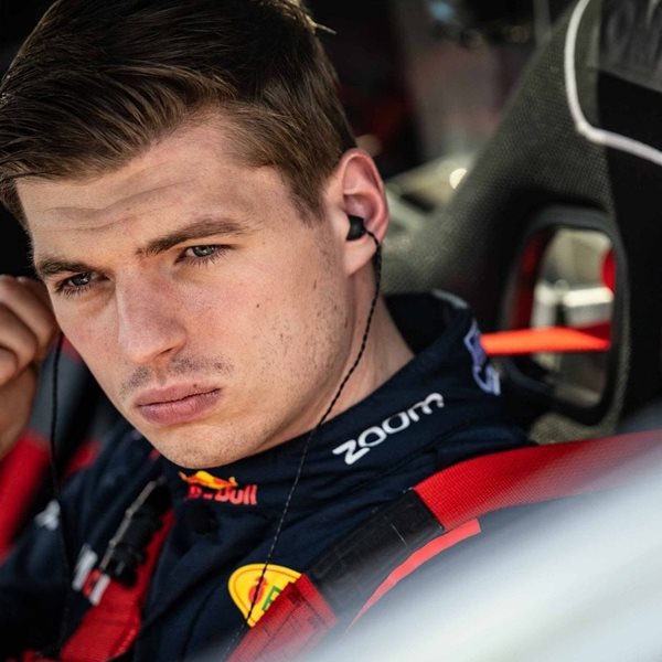 Ο Max Verstappen οδήγησε το πανίσχυρο Honda CR-V