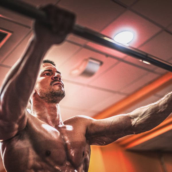 4 ασκήσεις για ανάπτυξη των τρικέφαλων