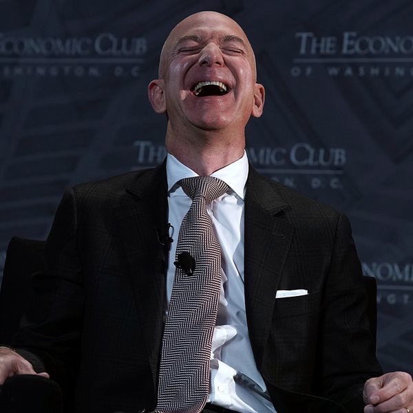 Ο Jeff Bezos μία ανάσα από τα 200 δισ. δολάρια