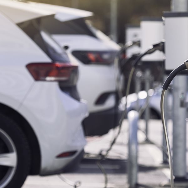 Τα ηλεκτρικά αυτοκίνητα είναι πιο "βιώσιμα" από τα συμβατικά. Αλλά γιατί;