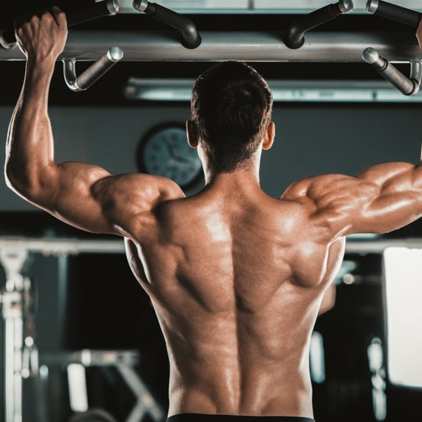 Οι καλύτερες ασκήσεις για την πλάτη για να δεις μυς που δεν ήξερες καν ότι είχες