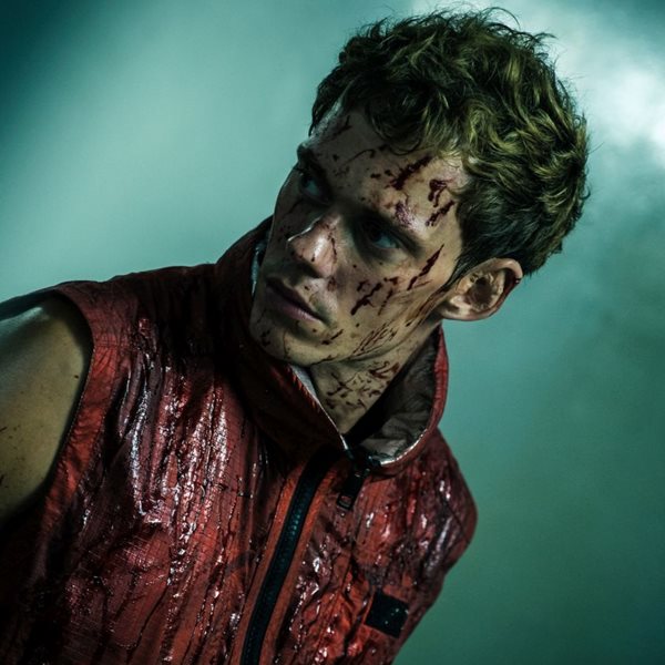 Boy Kills World, μια δυστοπική ταινία δράσης με τον Bill Skarsgård