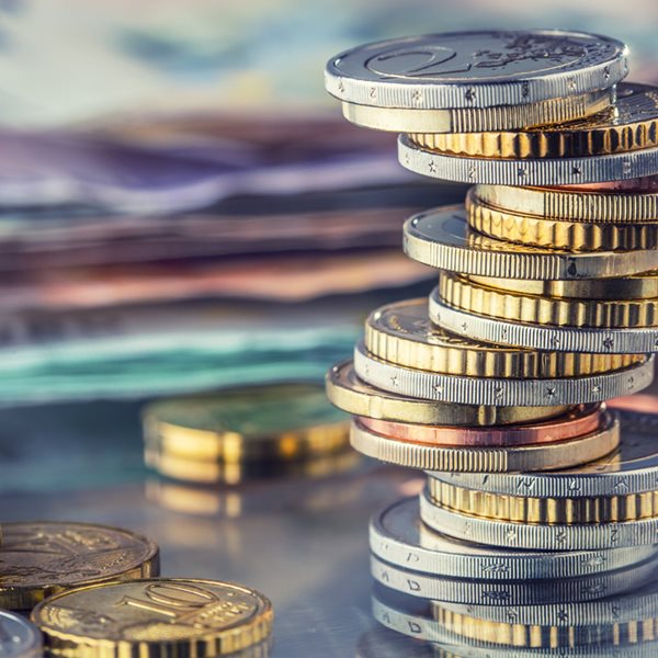 Πόσο αυξάνεται ο κατώτατος μισθός από την 1η Ιανουαρίου