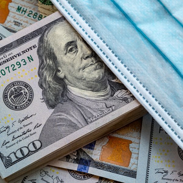 Οι δισεκατομμυριούχοι της Υγείας που έγιναν πλουσιότεροι λόγω της πανδημίας