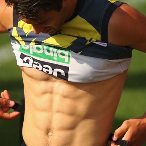 Η αερόβια άσκηση που θα αποκαλύψει τους κοιλιακούς σου