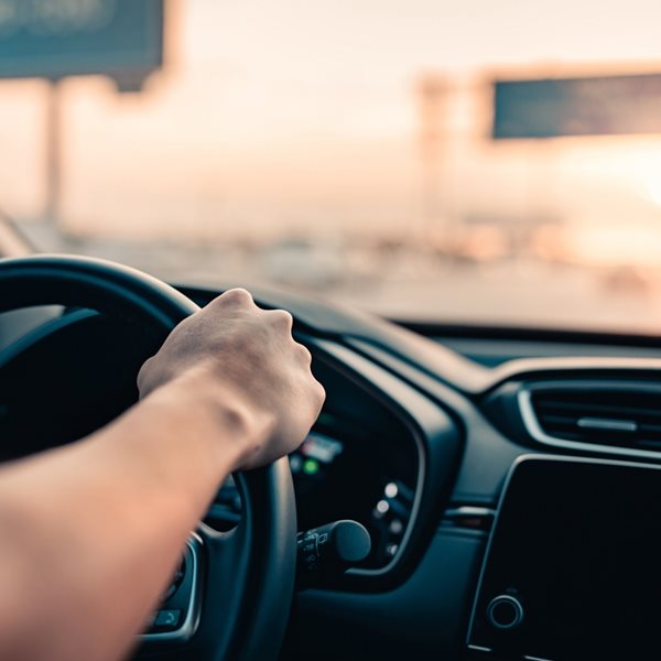 Η Apple ετοιμάζει το παρμπρίζ οθόνη