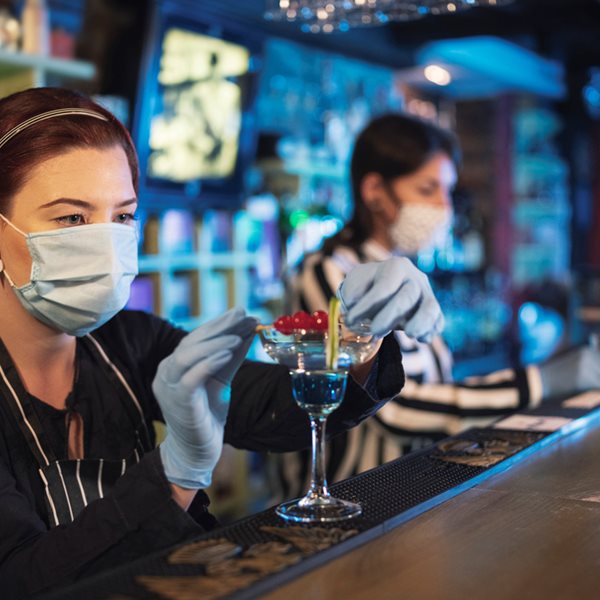 Μουσική στην εστίαση και επέκταση κυκλοφορίας έως τη 01:30 από το Σάββατο