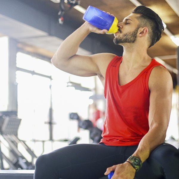 Όσα πρέπει να ξέρεις για το Oatzempic, το viral λιποδιαλυτικό ρόφημα του TikTok