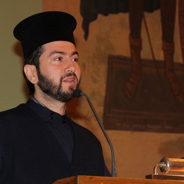 Ξηλώνουν τον πατέρα Αντώνιο και το ΔΣ της Κιβωτου του Κόσμου