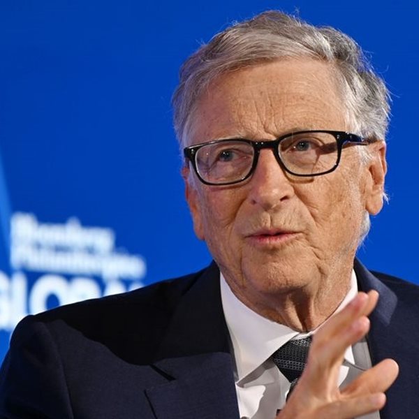 Ποια επαγγέλματα θα αντικατασταθούν από την τεχνητή νοημοσύνη, σύμφωνα με τον Bill Gates