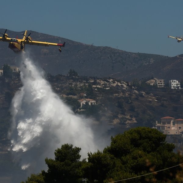 Ο χάρτης της Αττικής με τα ενεργά πύρινα μέτωπα