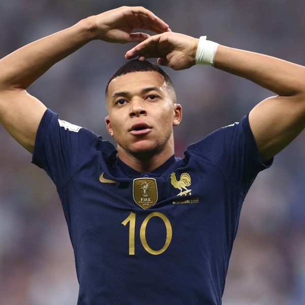 Όλοι μιλούν για το ρολόι του Kylian Mbappé πριν από την ήττα της Παρί Σεν Ζερμέν