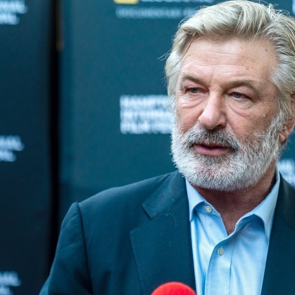 O Alec Baldwin επιστρέφει στην υποκριτική