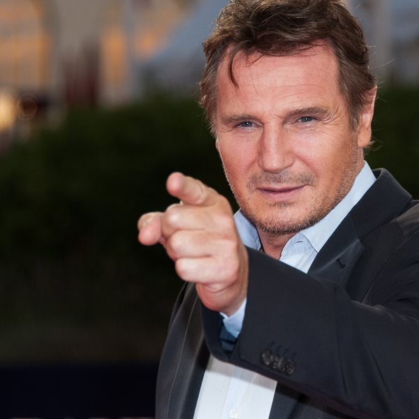 Liam Neeson και Pamela Anderson στο remake του Naked Gun κι εμείς δε μπορούμε να περιμένουμε