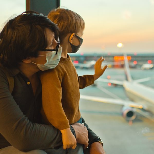 1.585 νέα κρούσματα κορονοϊού