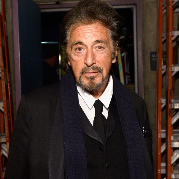 Τα υπερβολικά μακριά παλτό του Al Pacino στα 90s