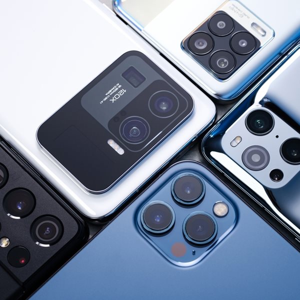 Η Samsung εκθρόνισε την Apple στην παγκόσμια αγορά smartphones