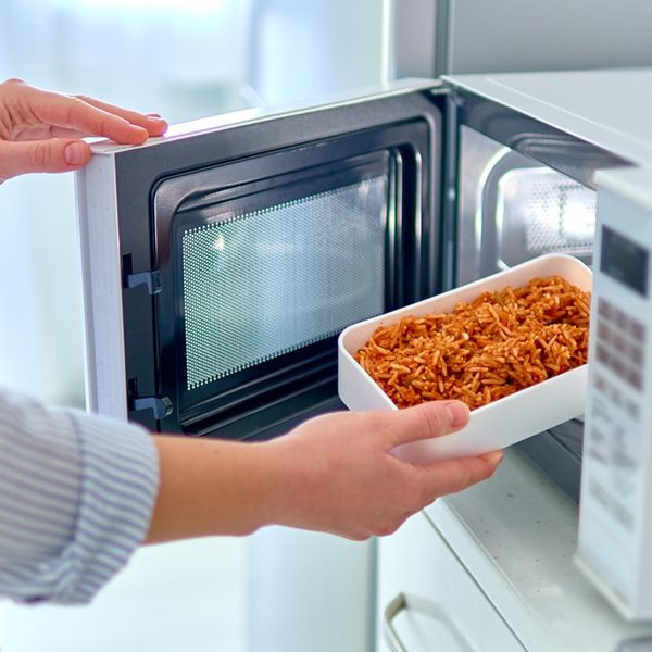 Τα λάθη που μπορεί να κάνεις με έναν φούρνο μικροκυμάτων