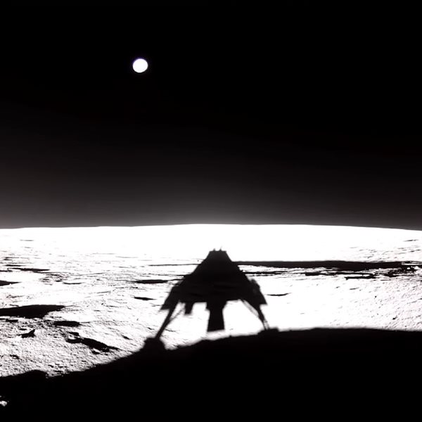 Η τέλεια προσεδάφιση στη Σελήνη (video)