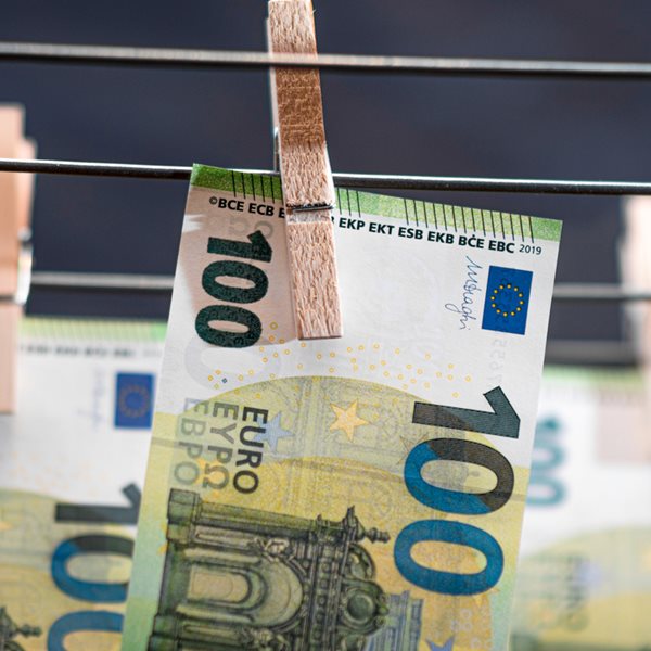 Η διαδρομή του παρανόμου χρήματος